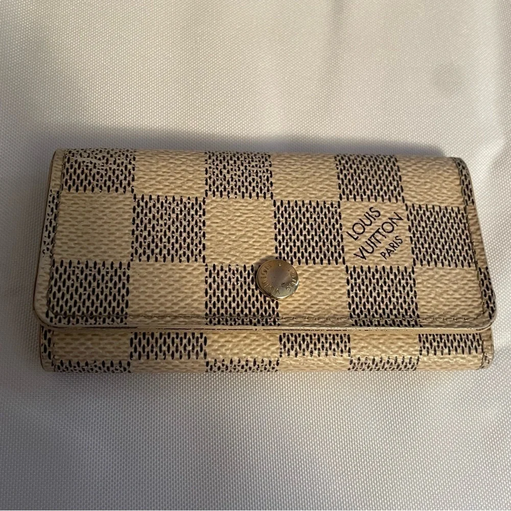 LOUIS VUITTON Damier Azur Multicles Key Holder Key Ring LV Cream Gray Checkered